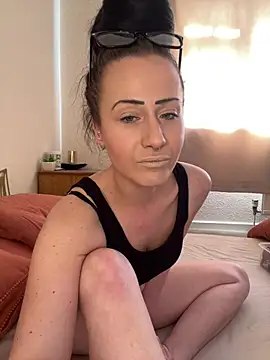 Snapshot of SweetSolez chatting on April 2026 01:41:01 PM SweetSolez online show from April 2026 01:41:01 PM