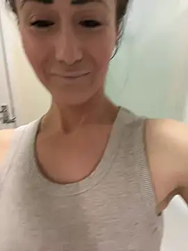 Snapshot of SweetSolez chatting on April 2026 09:35:01 PM SweetSolez online show from April 2026 09:35:01 PM