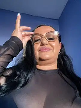 Snapshot of GiaNahomi chatting on December 2024 06:16:01 PM GiaNahomi online show from December 2024 06:16:01 PM