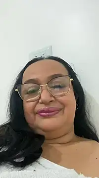 Snapshot of GiaNahomi chatting on December 2024 02:24:02 PM GiaNahomi online show from December 2024 02:24:02 PM