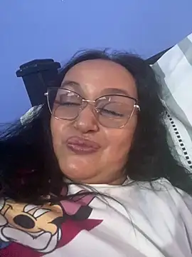 Snapshot of GiaNahomi chatting on December 2024 08:25:02 PM GiaNahomi online show from December 2024 08:25:02 PM