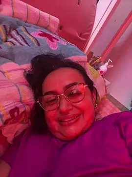 Snapshot of GiaNahomi chatting on January 2025 08:35:01 PM GiaNahomi online show from January 2025 08:35:01 PM