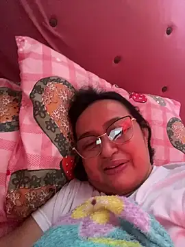 Snapshot of GiaNahomi chatting on January 2025 02:32:01 PM GiaNahomi online show from January 2025 02:32:01 PM