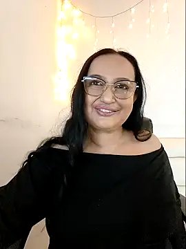 Snapshot of GiaNahomi chatting on January 2025 04:25:02 AM GiaNahomi online show from January 2025 04:25:02 AM