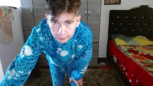 samael1107 online show from December 2025 11:30:02 AM