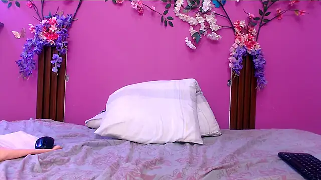 analdeepalejandra18 online show from September 2025 07:14:02 PM