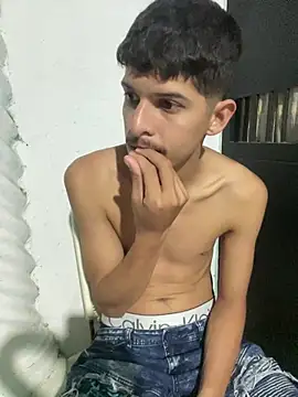 Snapshot of LiamGadiell chatting on April 2026 02:33:02 AM LiamGadiell online show from April 2026 02:33:02 AM