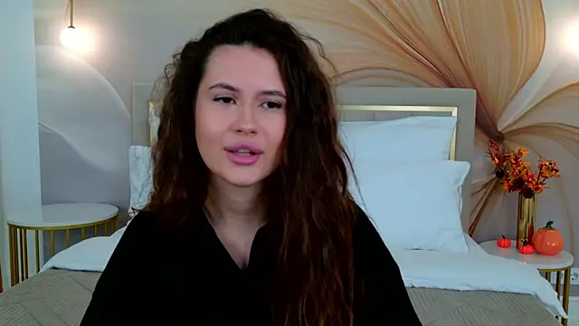 milaleoneli online show from November 2025 03:00:01 PM