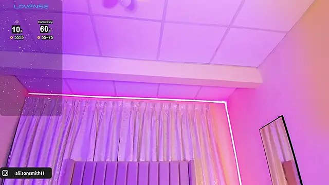 Snapshot of Aliison_Smith chatting on December 2024 03:23:02 AM Aliison Smith online show from December 2024 03:23:02 AM