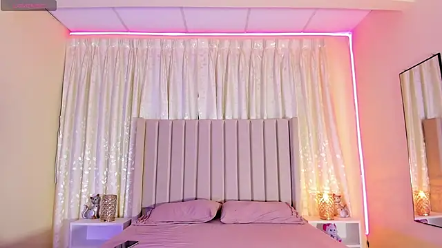 Snapshot of Aliison_Smith chatting on January 2025 01:53:02 AM Aliison Smith online show from January 2025 01:53:02 AM