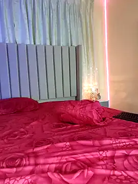 Snapshot of Aliison_Smith chatting on February 2025 05:57:02 AM Aliison Smith online show from February 2025 05:57:02 AM