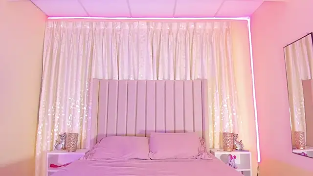 Snapshot of Aliison_Smith chatting on March 2025 03:03:02 AM Aliison Smith online show from March 2025 03:03:02 AM