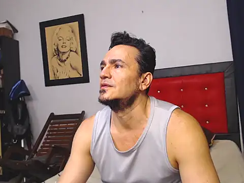 Snapshot of theroomboy chatting on January 2026 02:26:01 AM theroomboy online show from January 2026 02:26:01 AM