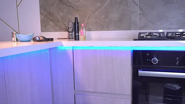 Snapshot of b3llaspringg chatting on February 2025 01:44:02 AM b3llaspringg online show from February 2025 01:44:02 AM