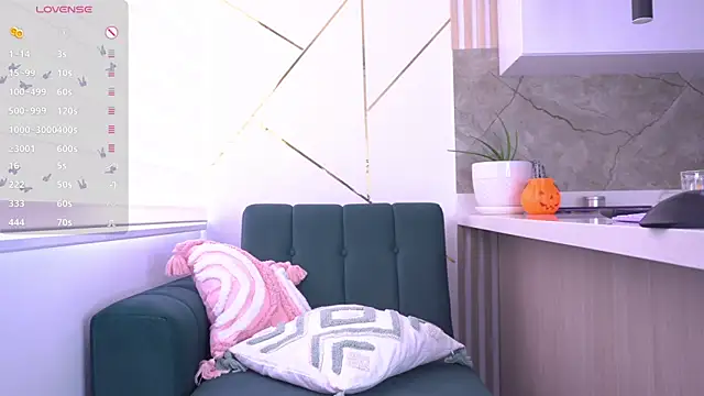 Snapshot of b3llaspringg chatting on October 2025 09:27:01 PM b3llaspringg online show from October 2025 09:27:01 PM