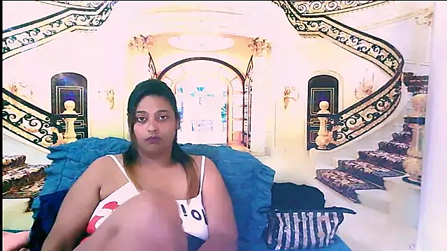 Snapshot of IndianYummy chatting on December 2024 11:46:02 PM IndianYummy online show from December 2024 11:46:02 PM
