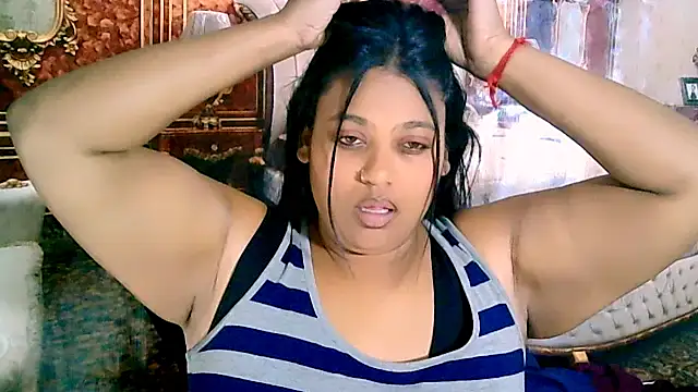 Snapshot of IndianYummy chatting on October 2025 03:42:01 PM IndianYummy online show from October 2025 03:42:01 PM