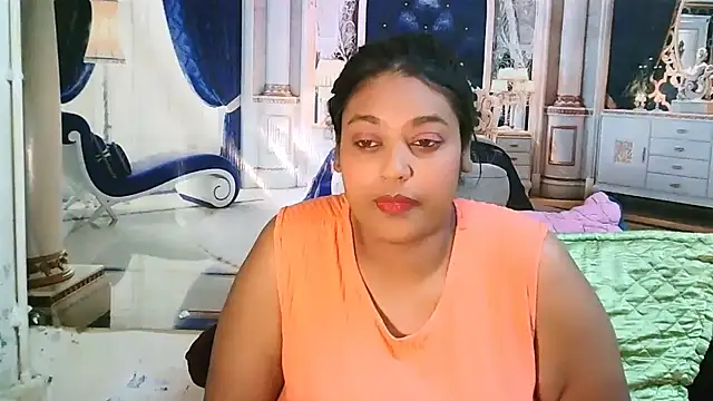 Snapshot of IndianYummy chatting on October 2025 04:44:02 AM IndianYummy online show from October 2025 04:44:02 AM