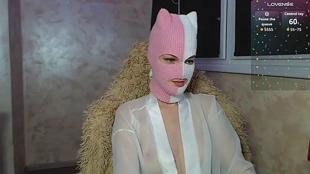 Domiiiniiicana online show from September 2025 11:28:01 PM