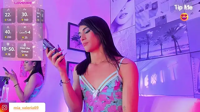 Snapshot of MiaCavallii_ chatting on April 2026 03:39:01 AM MiaCavallii online show from April 2026 03:39:01 AM
