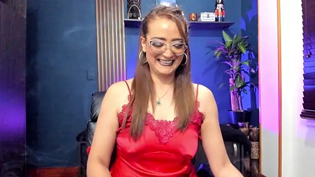 Snapshot of AdeleMourfg chatting on July 2026 01:55:02 AM AdeleMourfg online show from July 2026 01:55:02 AM
