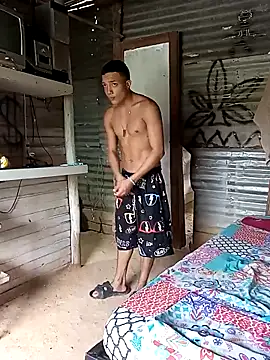 tayson  online show from January 2025 06:25:01 PM