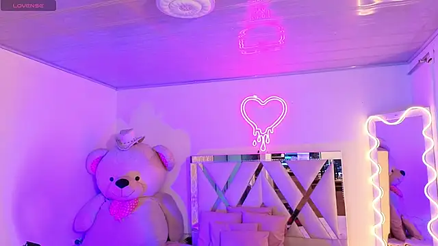 Snapshot of Jazmin_tay chatting on October 2025 11:56:02 AM Jazmin tay online show from October 2025 11:56:02 AM