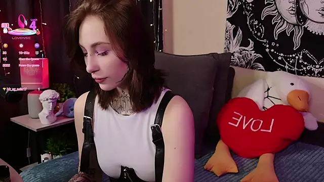 Snapshot of Succvbu7 chatting on March 2025 04:49:02 AM Succvbu7 online show from March 2025 04:49:02 AM