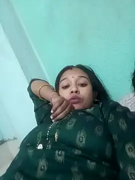 Snapshot of Surajpuja79 chatting on February 2026 09:06:01 AM Surajpuja79 online show from February 2026 09:06:01 AM