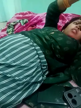 Snapshot of Surajpuja79 chatting on February 2026 08:32:02 AM Surajpuja79 online show from February 2026 08:32:02 AM