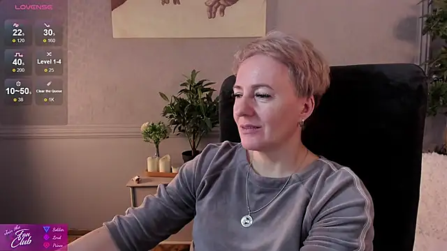 Nika Smit online show from December 2024 08:23:02 AM