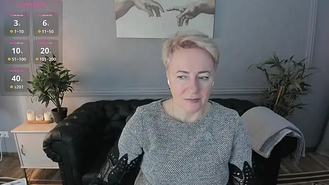 Nika Smit online show from November 2025 05:13:02 AM