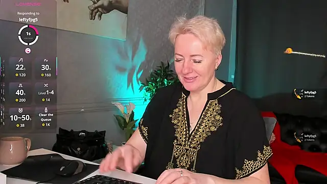 Nika Smit online show from February 2026 05:44:01 AM