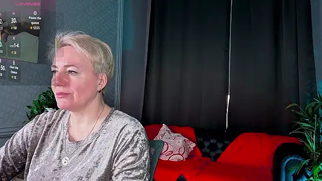 Nika Smit online show from February 2026 09:16:02 AM