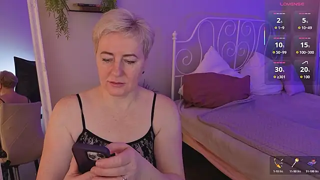 Nika Smit online show from February 2026 05:41:02 AM