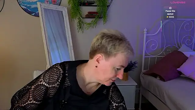 Snapshot of Nika_Smit chatting on March 2026 05:35:02 AM Nika Smit online show from March 2026 05:35:02 AM