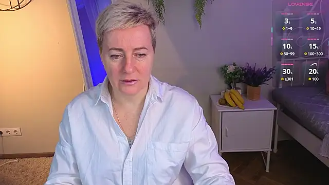 Snapshot of Nika_Smit chatting on March 2026 05:34:02 AM Nika Smit online show from March 2026 05:34:02 AM