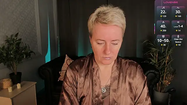 Snapshot of Nika_Smit chatting on March 2026 05:18:01 AM Nika Smit online show from March 2026 05:18:01 AM