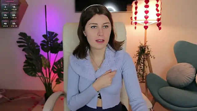 Snapshot of Hailey_Green chatting on February 2025 01:44:02 AM Hailey Green online show from February 2025 01:44:02 AM