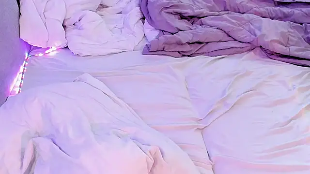 Emy Kamy online show from March 2025 12:34:01 PM