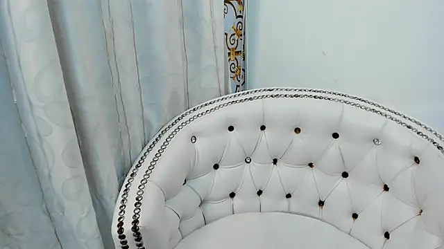 Analia18  online show from March 2025 04:22:02 PM