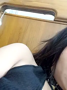 Snapshot of Lusty_Queen69 chatting on December 2024 02:05:02 PM Lusty Queen69 online show from December 2024 02:05:02 PM