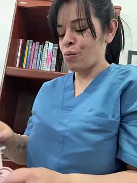 Snapshot of NATHALIA-28_ chatting on May 2026 04:04:02 PM NATHALIA-28 online show from May 2026 04:04:02 PM