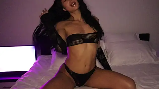 Snapshot of IvyKaelani chatting on February 2026 02:27:02 PM IvyKaelani online show from February 2026 02:27:02 PM