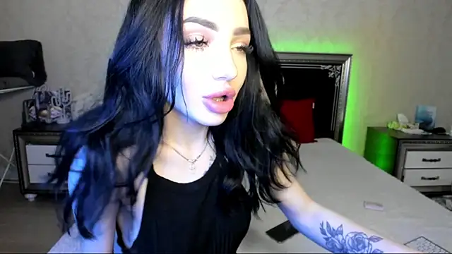 Snapshot of NancyLovee_ chatting on February 2025 03:53:01 PM NancyLovee online show from February 2025 03:53:01 PM