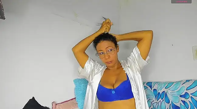 Snapshot of Nenita_Hot_ chatting on March 2025 03:48:01 AM Nenita Hot online show from March 2025 03:48:01 AM