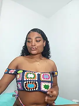 Snapshot of gianna_smith chatting on February 2026 05:11:02 AM gianna smith online show from February 2026 05:11:02 AM