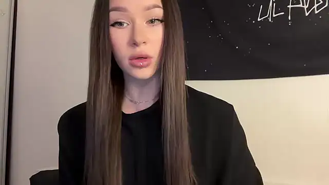 ur molly online show from January 2026 02:48:01 AM