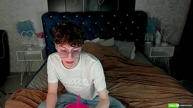 TrevorBenson online show from September 2025 06:08:02 PM