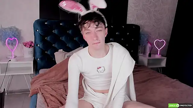 TrevorBenson online show from September 2025 01:46:01 PM